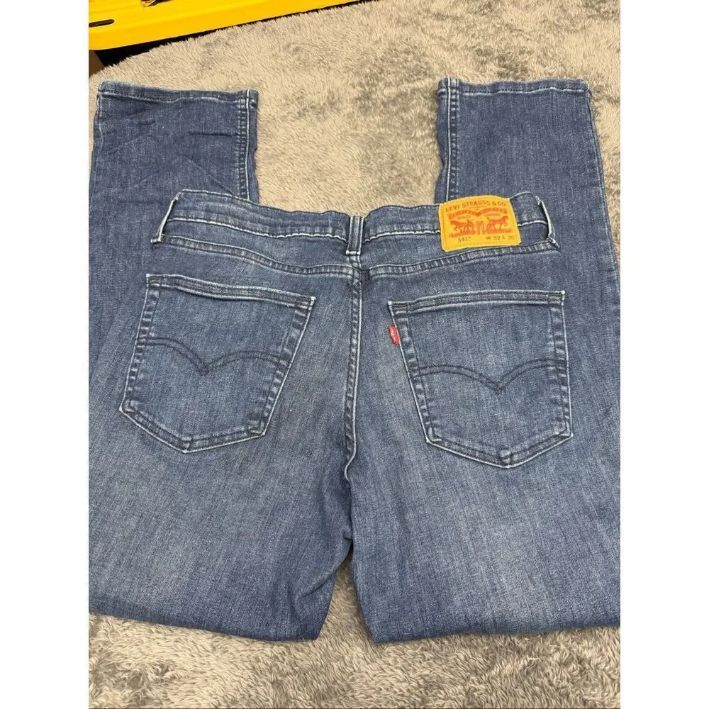 Levi's 541 Jeans Men’s W32 L30 in great shape!